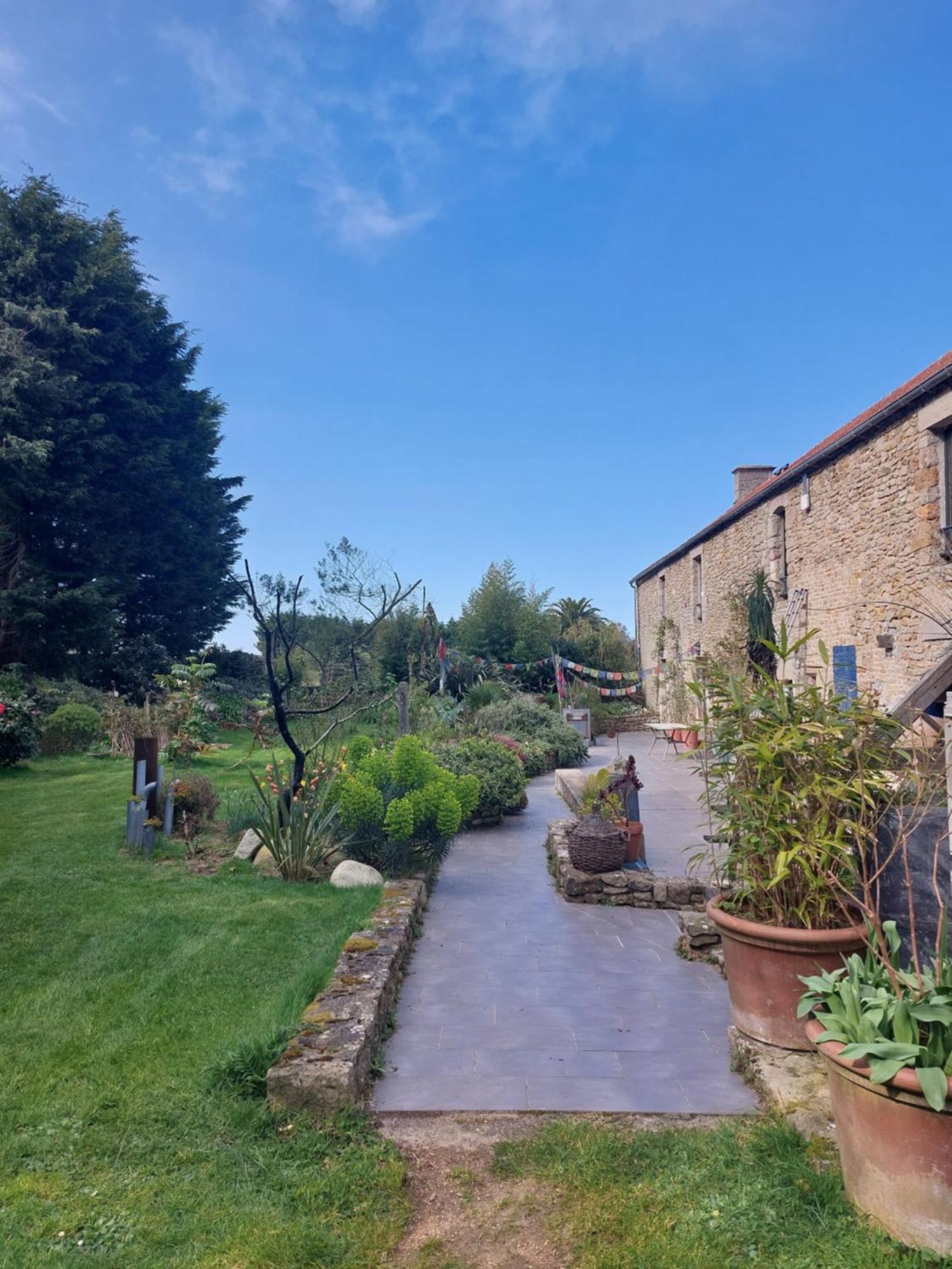 Retour Aux Sources Bed and Breakfast Gouberville Buitenkant foto